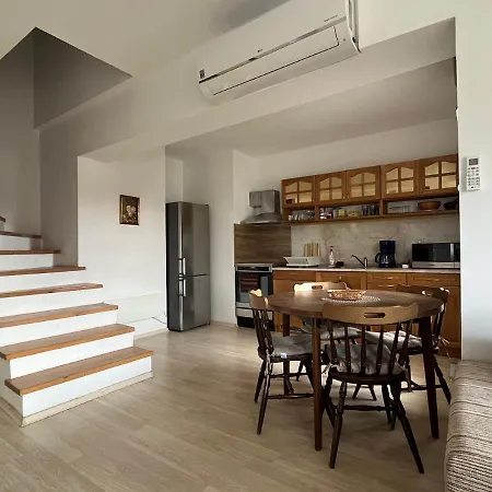 Penthouse Harriet Апартаменты *